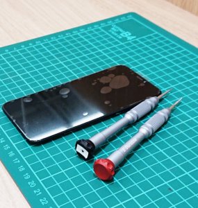 iPhoneXS パネル交換