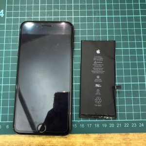 iPhone ７+ バッテリー交換