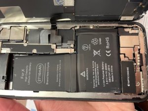 iPhoneX　水没、点検、液晶交換