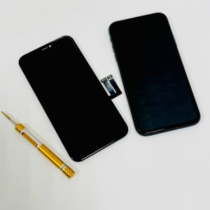 iPhone11 ガラスパネル交換修理