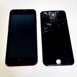 iPhone8　ガラスパネル交換修理