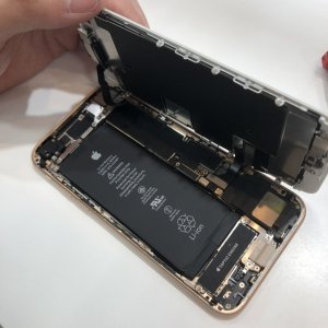 iPhone8 液晶交換修理