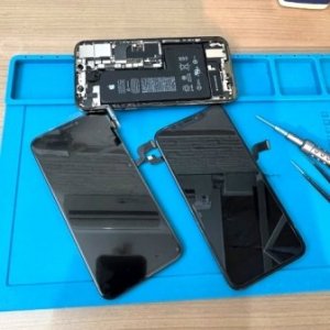 iPhoneXS 液晶交換