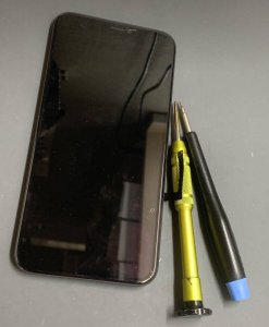 iPhone11 液晶交換