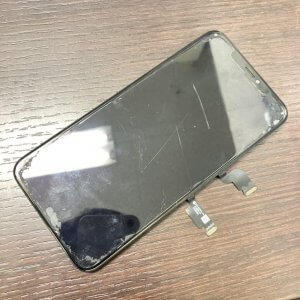 iPhoneXS MAX　液晶交換