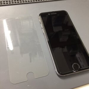 iPhone6 強化ガラス永久保証