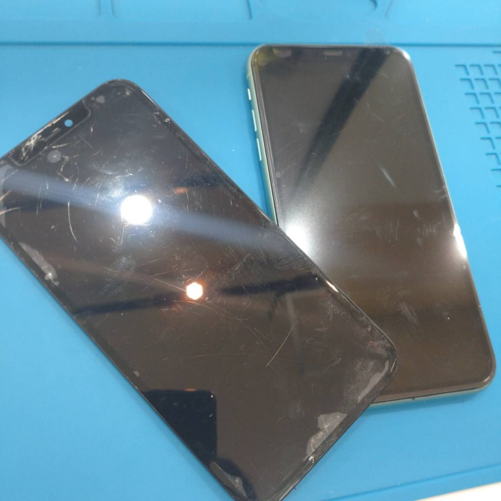 iPhone11 パネル交換