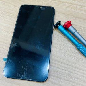 iPhone11 液晶交換