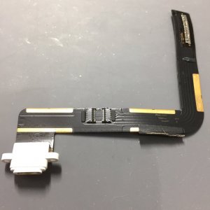 iPad7 ドッグコネクタ交換