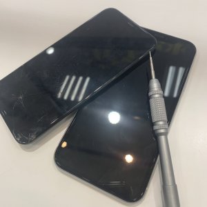 iPhoneXR 液晶交換修理