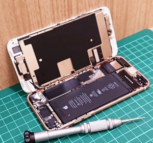iPhone8 バッテリー交換