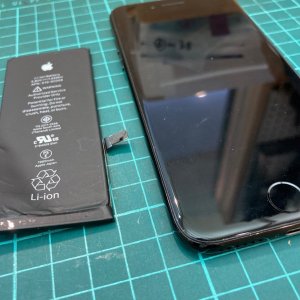iPhone8Plus バッテリー交換 エイトプラス 8+