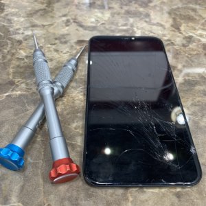 iPhone11 液晶交換