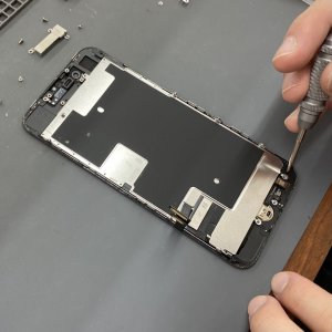 iPhone 8 フロントパネル交換