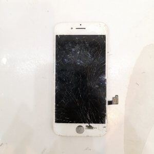 iPhone 7 パネル修理