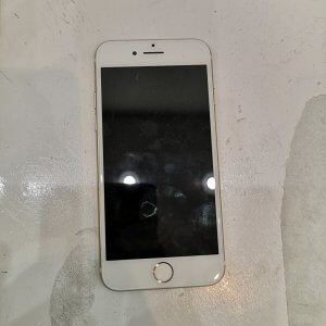 iPhone 7 パネル修理