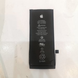 iPhone 8 バッテリー交換