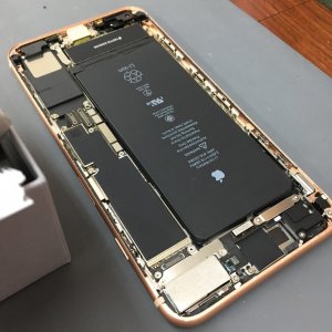 iPhone8 Plus バッテリー交換