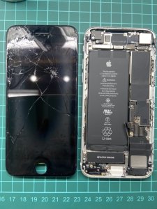 iPhone８　液晶交換