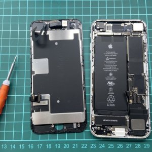 iPhoneSE２　液晶交換