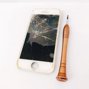 iPhone5-SEの液晶交換