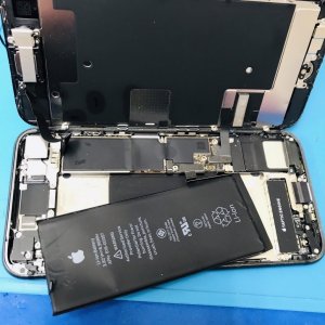 iPhone8 バッテリー交換