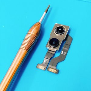 iPhone11 アウトカメラ交換修理