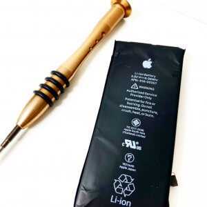 iPhone8 バッテリー交換