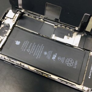 iPhone8 バッテリー交換