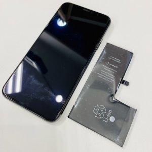 iPhoneXSバッテリー交換修理