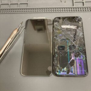 iPhone XS 液晶画面交換