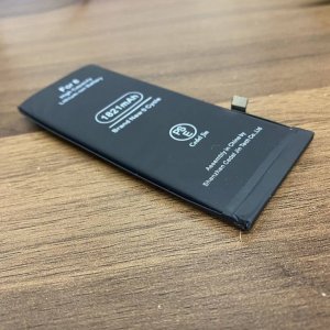 iPhone 8 バッテリー交換