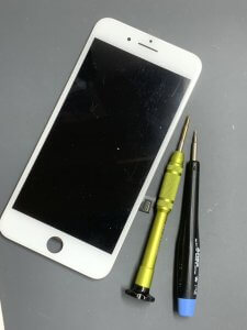 iPhone8plus 液晶交換