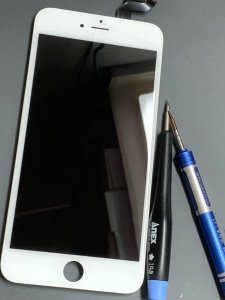 iPhone6Splus フロントパネル交換