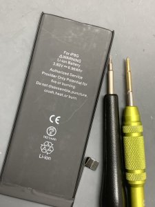 iPhone8 バッテリー交換