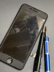 iPhone8 フロントパネル交換