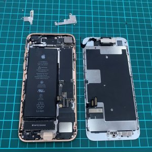 iPhone8　バッテリー交換