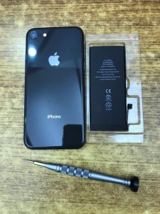 iPhone8 バッテリー交換