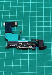 iPhoneSE ライトニング交換