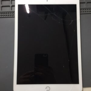 iPad5 ガラスパネル交換