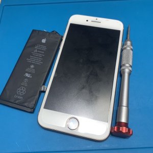 iPhone8 バッテリー交換修理