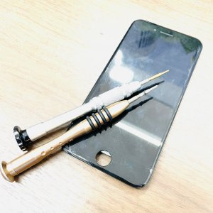 iPhone7 液晶交換