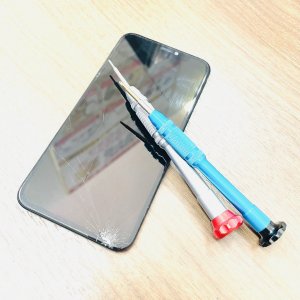 iPhone11pro 液晶交換