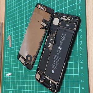 iPhone7 パネル修理