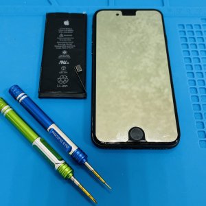iPhone8 バッテリー交換修理