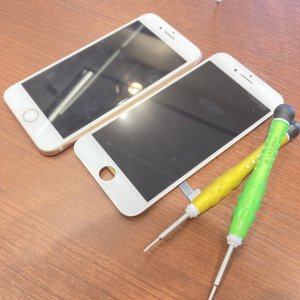 iPhone8 液晶交換修理