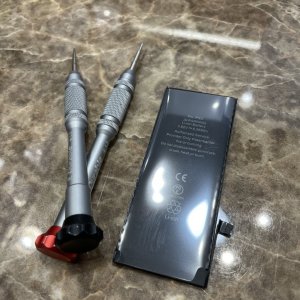 iPhone8 バッテリー交換