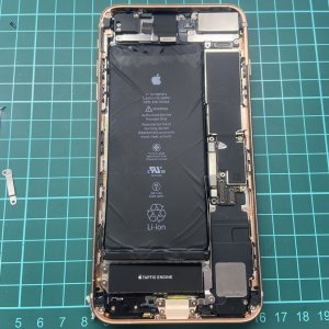 iPhoneXS ガラスパネル交換