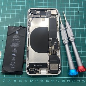 iPhone8　バッテリー交換