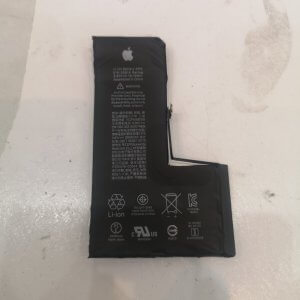 iPhone XS バッテリー交換